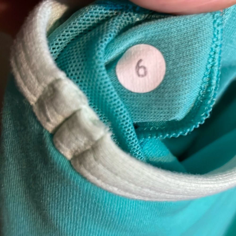 Lululemon Power Y Tank Sz 6 Bali Breeze Sea Mist Aqua Green Built in Bra 744 - Picture 4 of 4